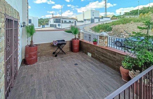 Jun House | Awesome home in Jun with WiFi