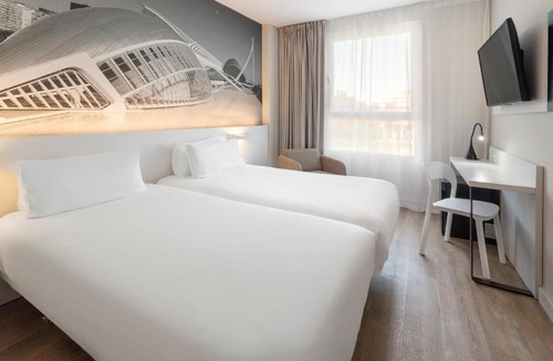 Quatre Carreres Hotel | B&B HOTEL Valencia Arena