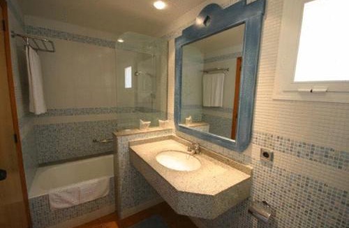 Camp de Mar Apartment | Bahia Suites Camp de Mar