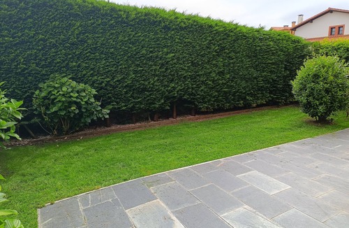 Colombres Apartment | Bajo CON Jardín EN Urbanización CON Piscina