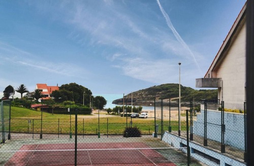 Isla Apartment | Bajo con vistas al mar y piscina - La Arena 4208