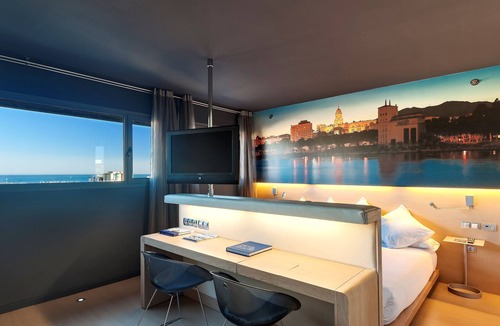 R.E.N.F.E. Hotel | Barceló Malaga Hotel