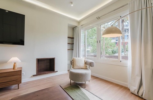 La Maternitat i Sant Ramon Apartment | Barcelona Stadium Signature Apartment