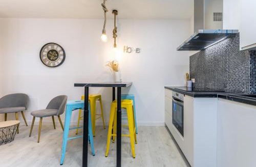 Mansilla de las Mulas Apartment | BaruHaus Estrella Mansilla