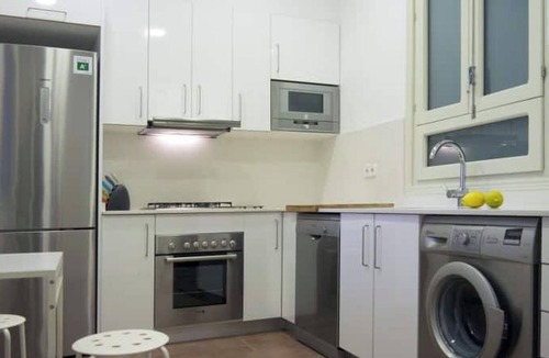 Sitges Town Center Apartment | Batlló: In front of the Ribera Beach, in the center of Sitges.