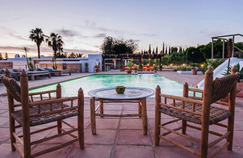Santa Gertrudis Villa | Beautiful villa in a romantic gateway