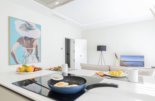 Playa de Arinaga Apartment | Beach Getaway in Arinaga for 4 Guests