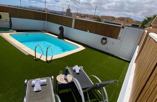 Castillo Caleta de Fuste Villa | Beach Villa private heated pool