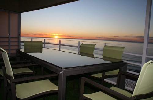 Torreblanca Condo | BEACHFRONT APARTMENT IN FUENGIROLA