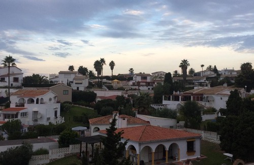 El Faro Apartment | Beachfront apartment with sea views on the Costa del Sol