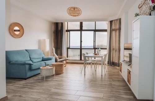 Melenara Apartment | Beachfront Apartment incl highspeed WIFI