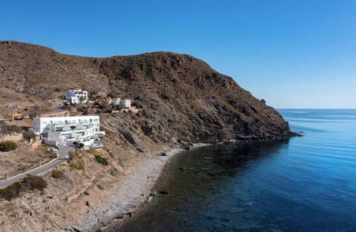 Carboneras Apartment | Beachfront studio with swimming pool and a/c