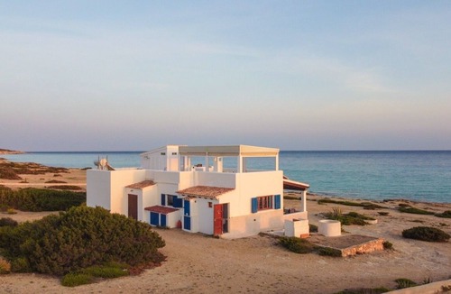 Formentera House | Beachfront villa in outstanding position