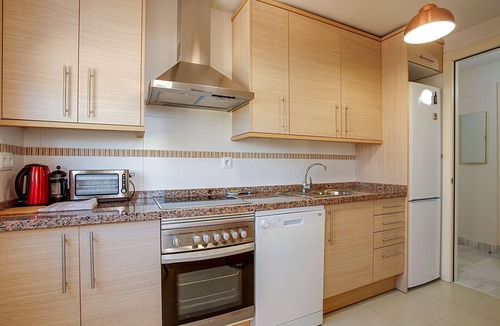 Roquetas de Mar Apartment | Beachside Apartment with Pool