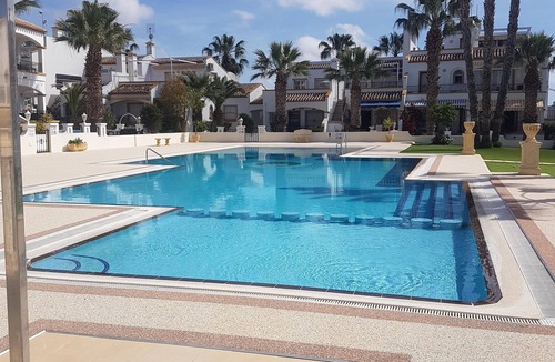 Los Dolses House | Beautiful 2 bed house in Los Dolses, close to restaurants and shops.