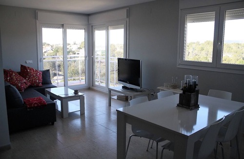El Perello Apartment | Beautiful apartment with sea views, 5 min walk to the beach. Cap roig