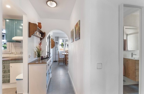 Sol del Este Apartment | Beautiful Apartment "La Gardenia 41" with Wi-Fi, Pool, Terrace & Garden; Street Parking Available