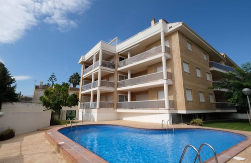 Alcanar Apartment | Beautiful apartment for 8 people with pool, WIFI, A/C, TV and balcony