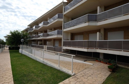 Alcanar Apartment | Beautiful apartment for 8 people with pool, WIFI, A/C, TV and balcony