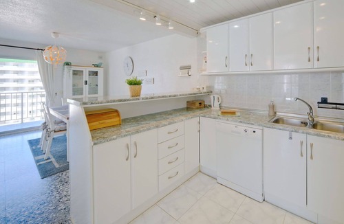 Calpe Apartment | Beautiful apartment for 4 guests with WIFI, A/C, TV and terrace