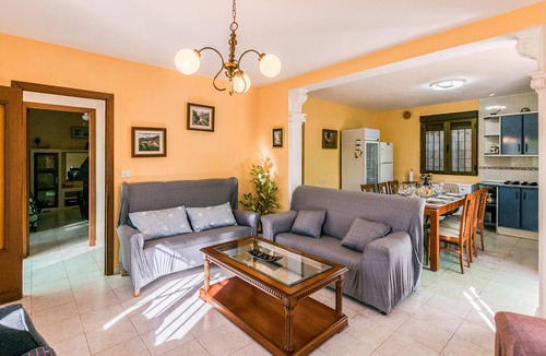 Alcala la Real House | Beautiful home in Alcala la Real