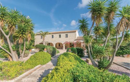 Benissa House | Beautiful Home In Benissa With Kitchen