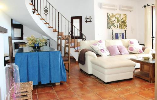 Hornachuelos House | Beautiful Home In Hornachuelos