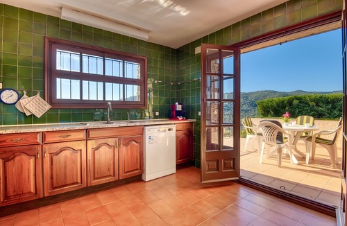 Calonge Villa | Beautiful House with Stunning Views