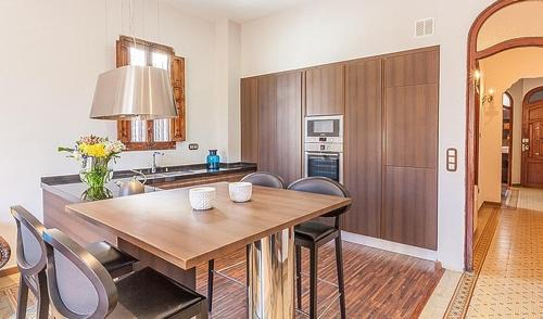 El Cabanyal Apartment | Beautiful House with terrace