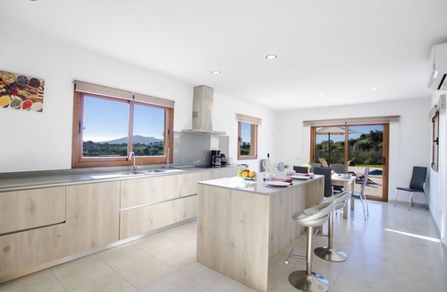 Moscari House | Beautiful private villa for 8 guests with A/C, WIFI, private pool, TV, patio and panoramic view