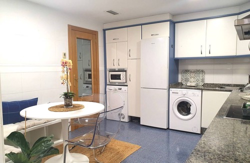 Alicante Apartment | beautiful, quiet, great apt downtown, near the beach. Ask for parking