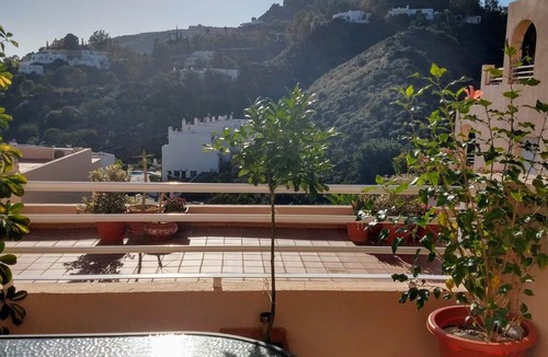 Ventanicas-El Cantal Apartment | Beautiful sea-view apartment a few minutes from the beach and facilities