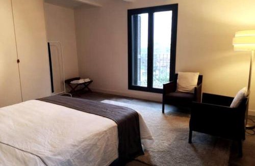 Alella Apartment | Beautiful spot for remote work (and romance!)