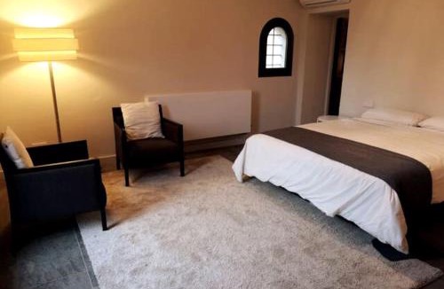 Alella Apartment | Beautiful spot for remote work (and romance!)