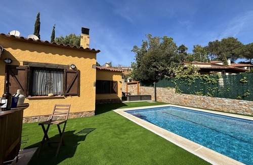 Begur Villa | Beautiful town with private pool