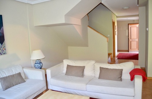 Mino House | Beautiful townhouse in Urbanization with golf course