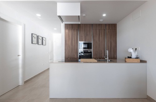 Torreblanca House | BEGOÑA SEA VIEW - Modern Apartment Just 5 Minutes from the Beach with Shared Pool and Fre