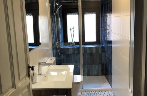 Mansilla de las Mulas House | Belia House