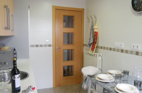 Lardero Apartment | BELLAVISTA, POOL, TERRACE AND WIFI APARTMENT.