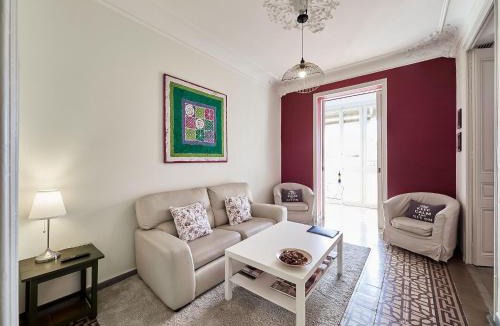 L'Antiga Esquerra de l'Eixample Villa | Belvilla by OYO Rambla Paris Apartment