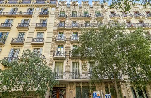 L'Antiga Esquerra de l'Eixample Villa | Belvilla by OYO Rambla Paris Apartment
