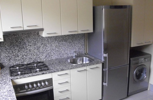 Tossa de Mar Apartment | BEST OFFER! few minutes Beach, Pool + Free Wifi 5G+ Parking