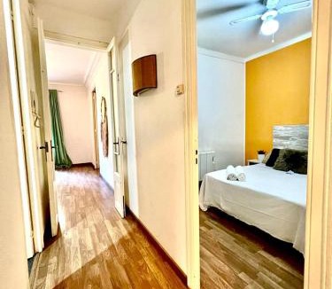 La Nova Esquerra de l'Eixample Apartment | Big and Bright Apartment BCN