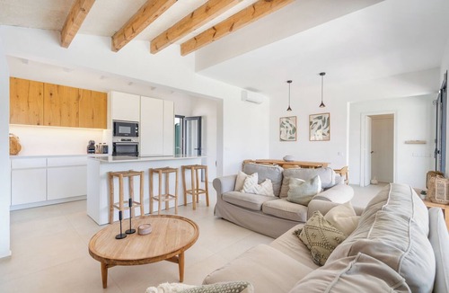 Binibeca Villa | BINI CALA - Modern 4 bedroom villa 300m to Binibeca Beach