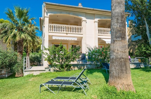 Alcudia Apartment | Block 3 Apartment 3 with direct access to the beach in Alcudia.