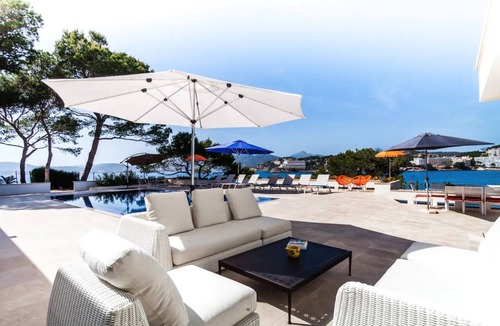 Santa Ponsa House | Blue Villa ⚓️ Bay of Santa Ponsa - with private access to the sea