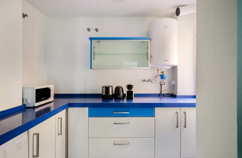 Cruz de Humilladero Apartment | Blueground | Mármoles, balcony, nr Plaza de la Merced