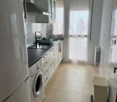 Isla Apartment | Bonito ático en Isla Playa con piscina