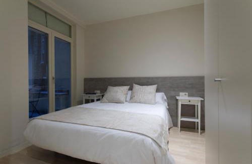 Old Town Apartment | Bravissimo Cort Reial-2A