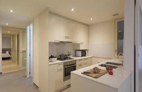 Old Town Apartment | Bravissimo Cort Reial 3B, fantastic apartment
